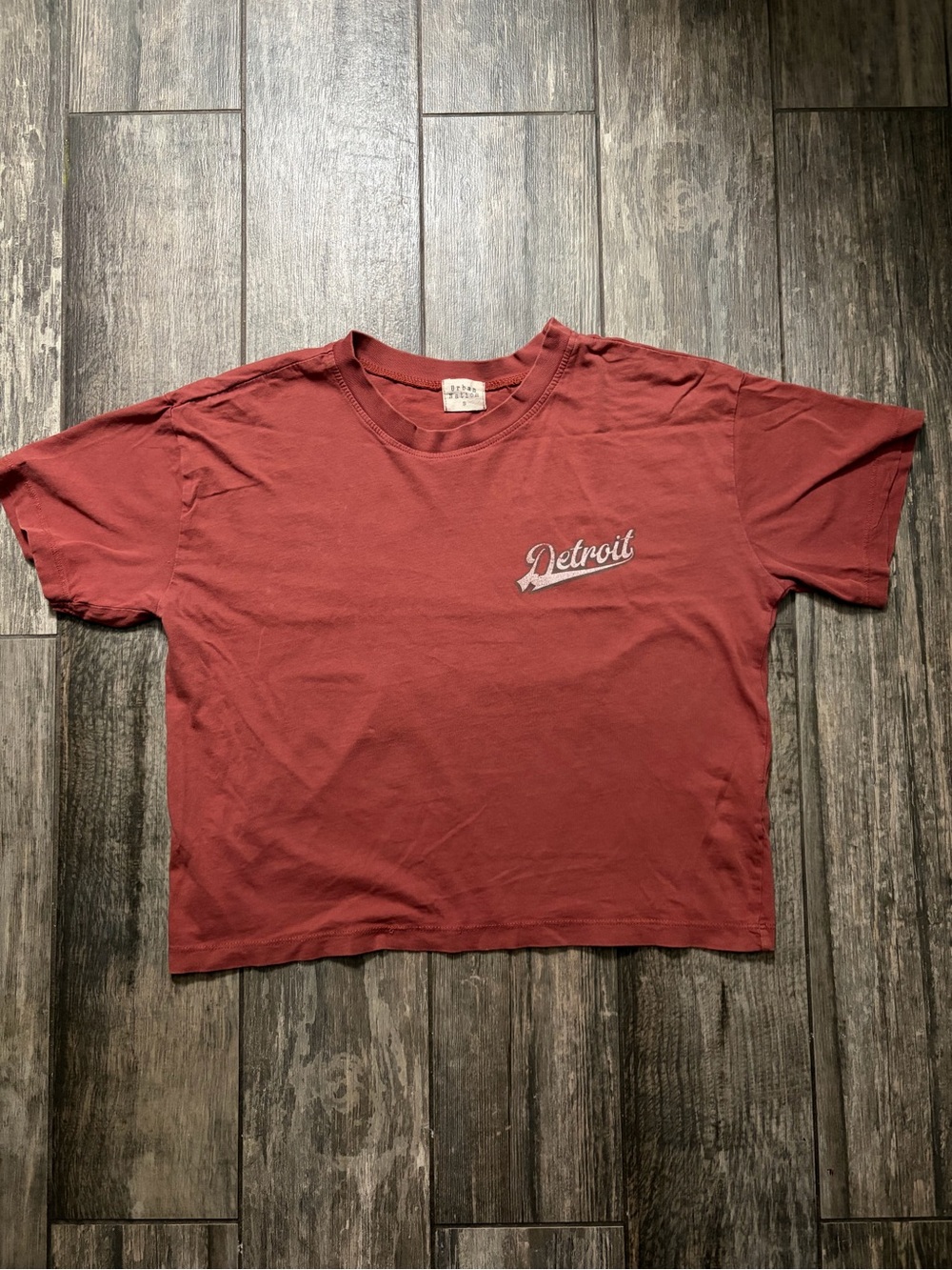 Vintage-Inspired Detroit Crop Tee - Brick Red